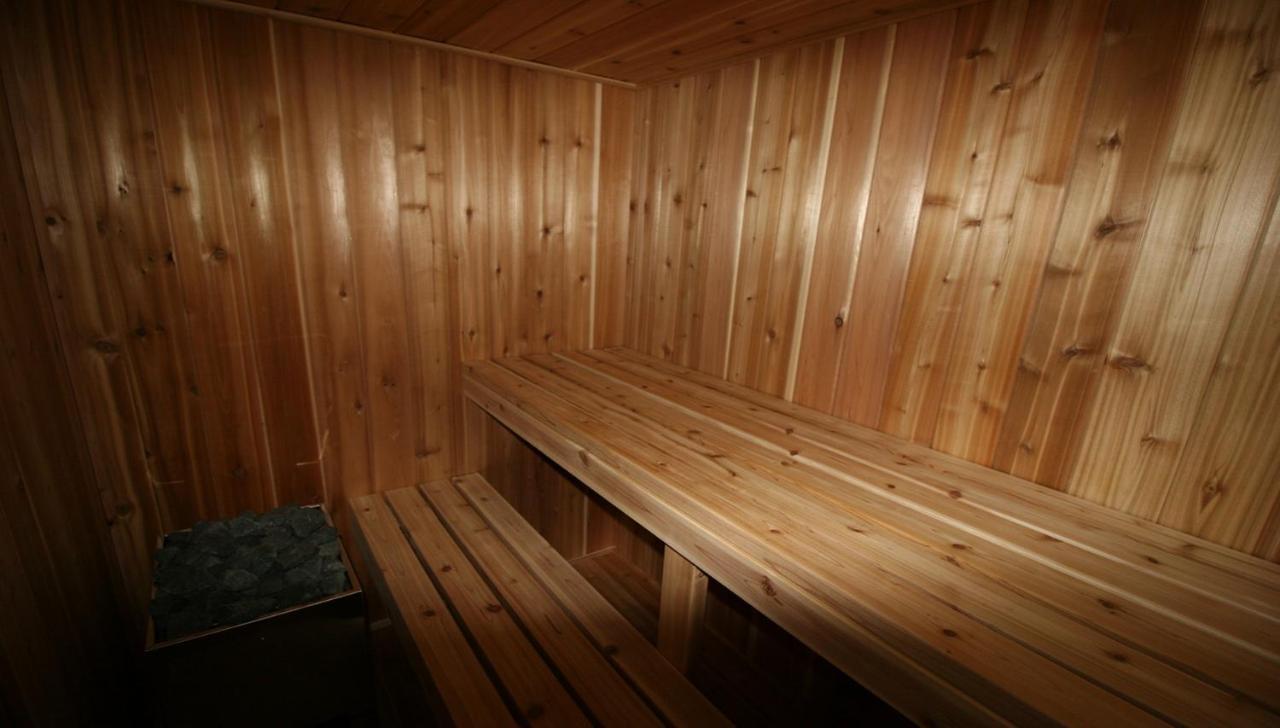 Pelican Guest House. Village Style Living. Spend Vacation Time In Eco Place! 포트이리 외부 사진