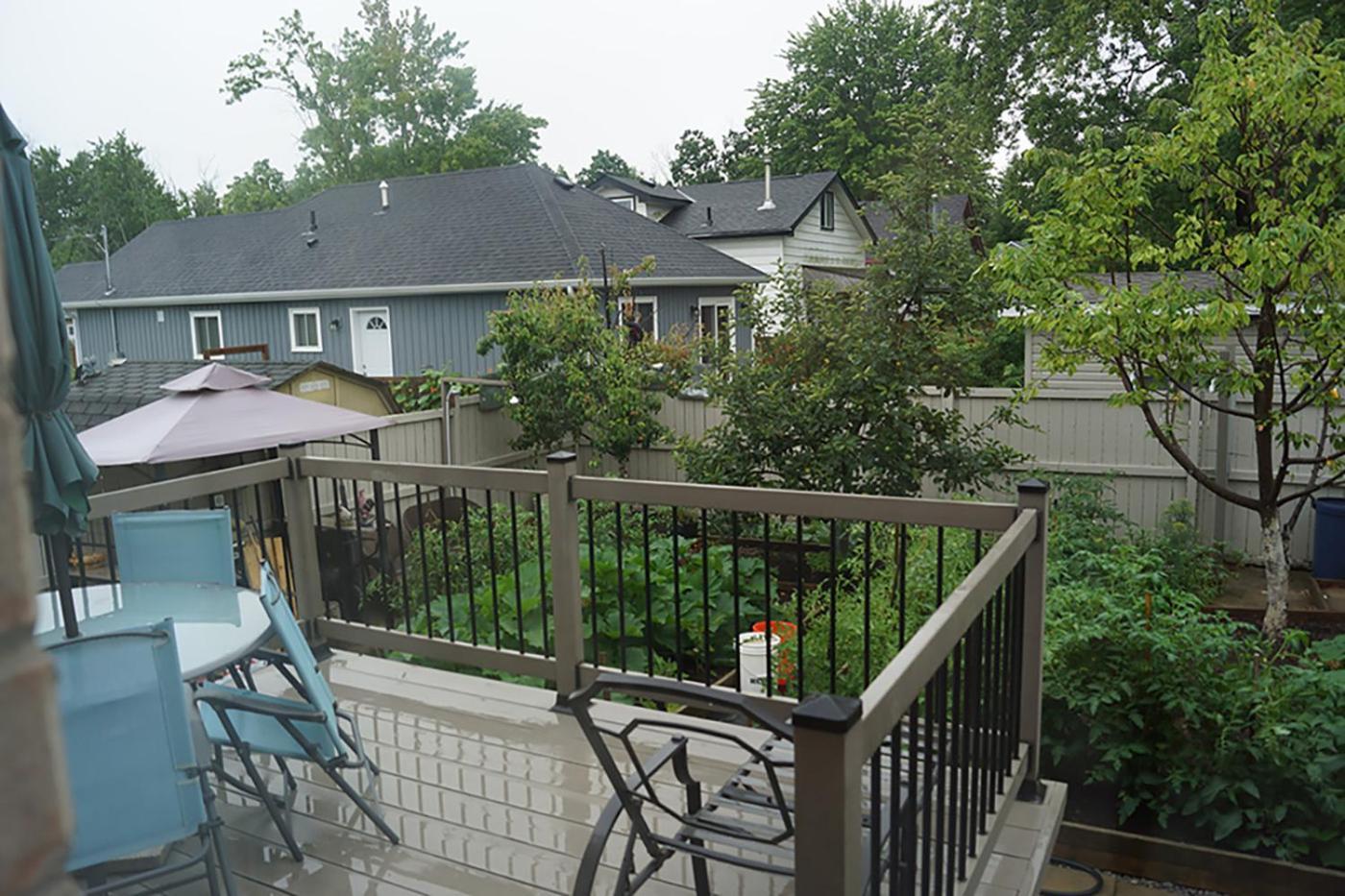 Pelican Guest House. Village Style Living. Spend Vacation Time In Eco Place! 포트이리 외부 사진