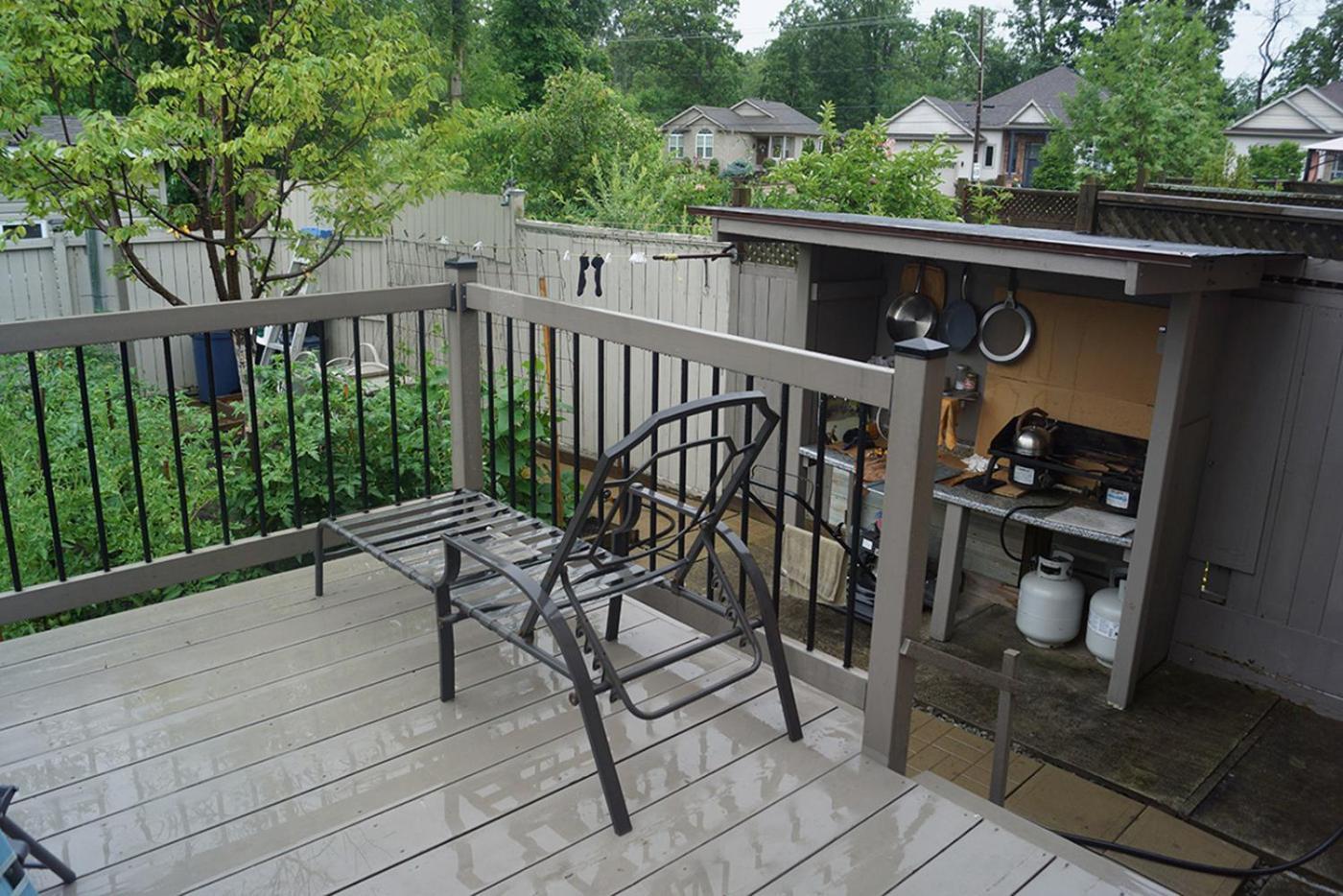 Pelican Guest House. Village Style Living. Spend Vacation Time In Eco Place! 포트이리 외부 사진